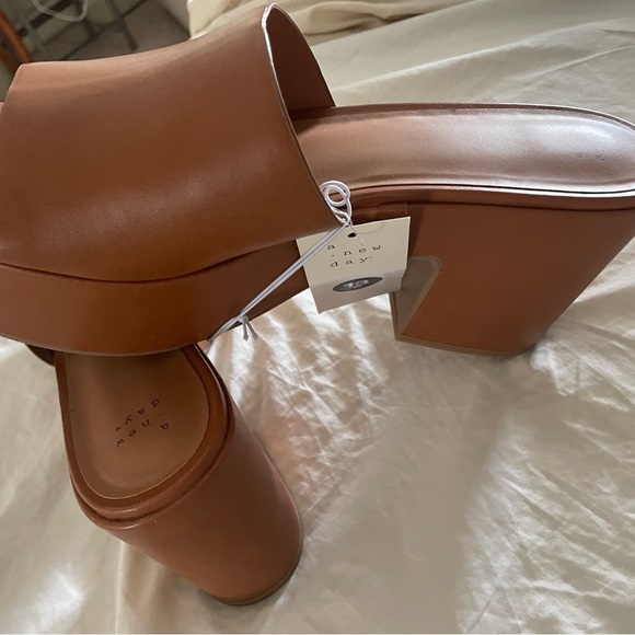 NWT-4 Inch Brown A NEW DAY HEELS⭐️ - Picture 7 of 8